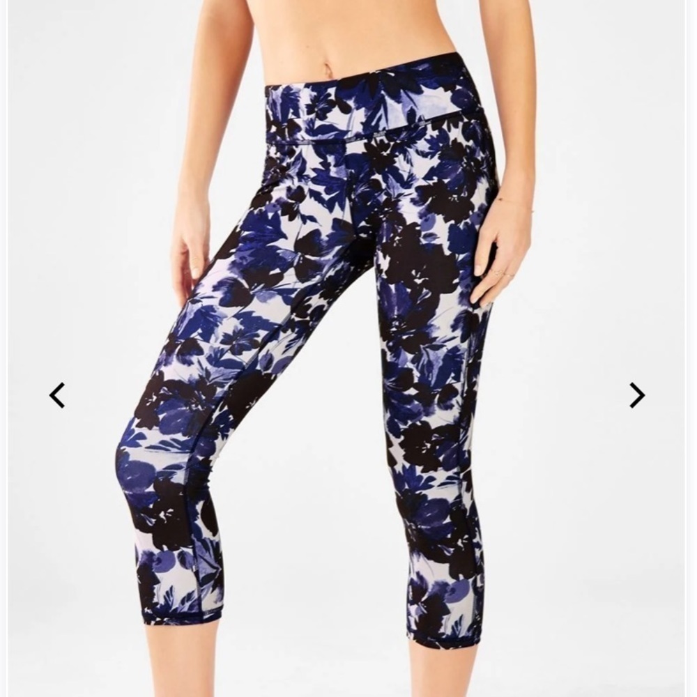Fabletics Salar Printed Powerform capris gloaming